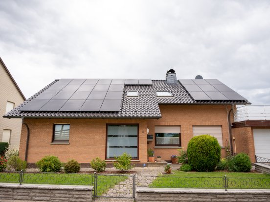 Full Black Photovoltaikanlage in Vlotho